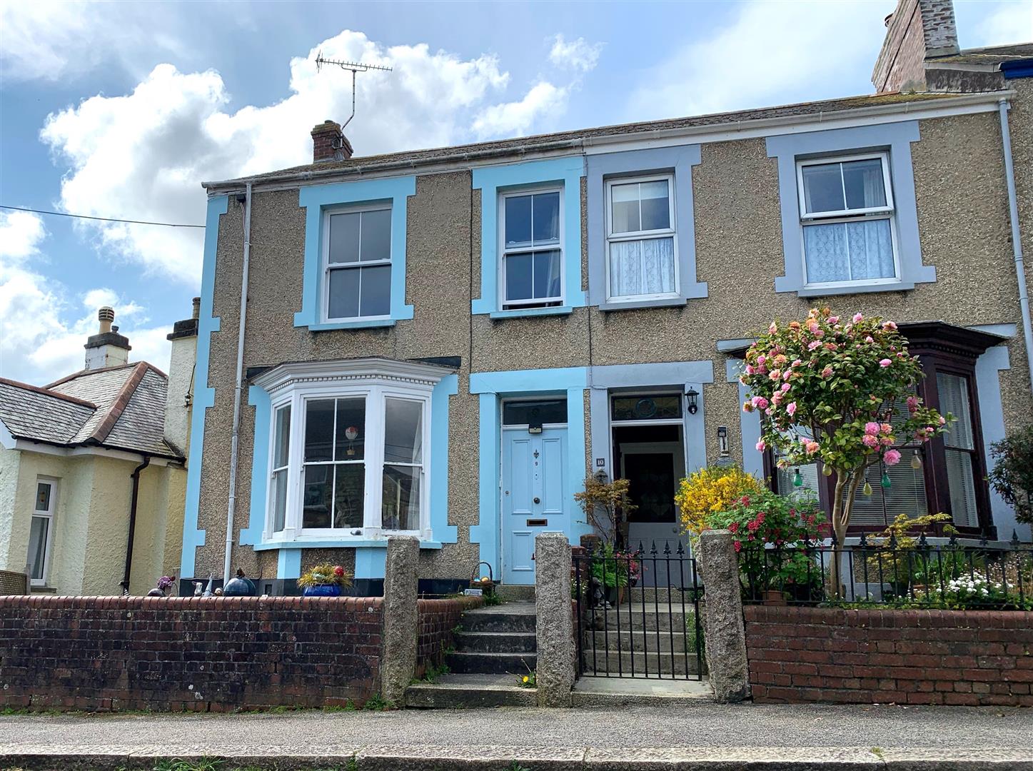 The Crescent, Truro